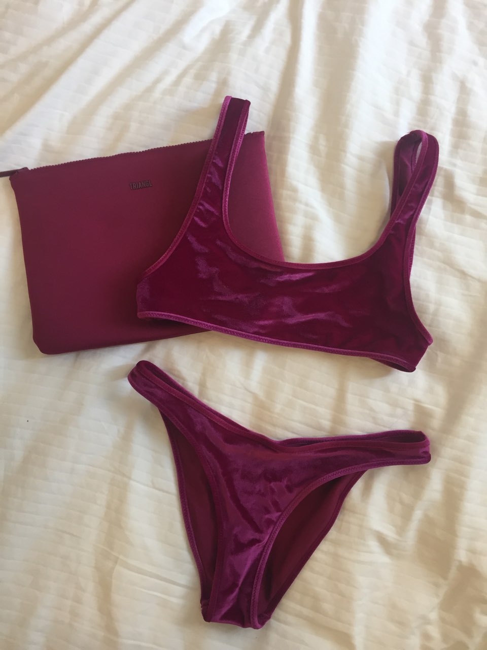 Triangl Velvet Bikini Tise