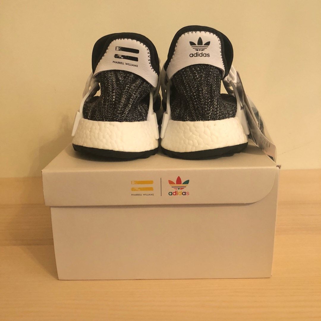 human race oreo on feet