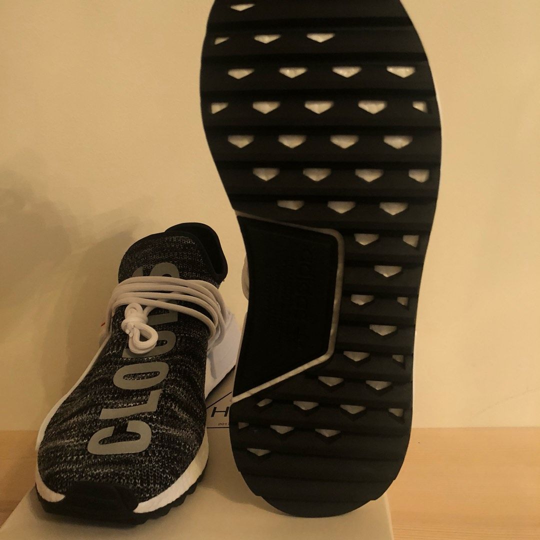 human race oreo on feet