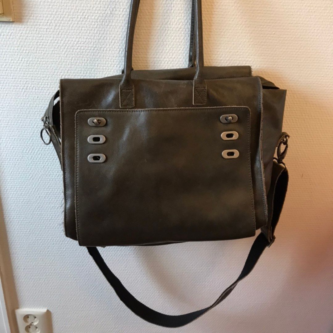 Royal Republiq • Tise