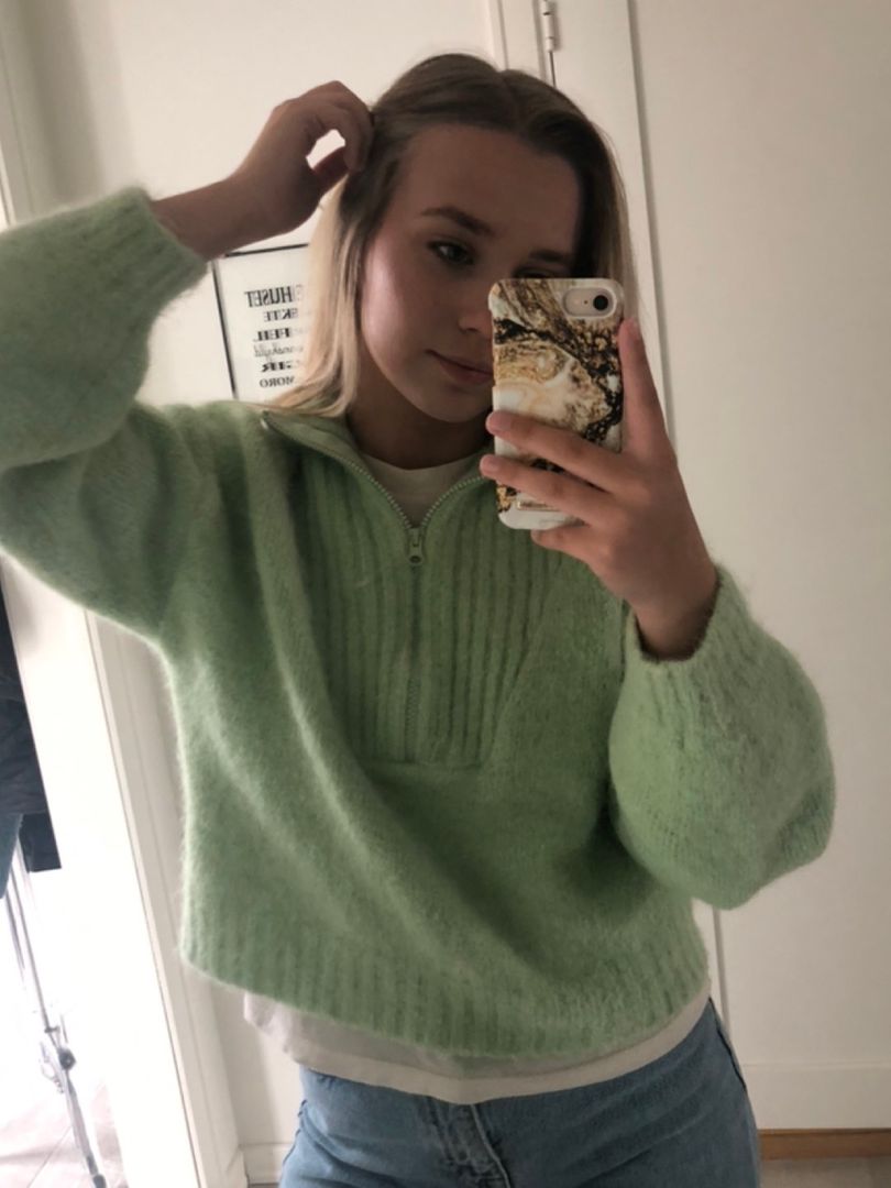 selina zip sweater weekday