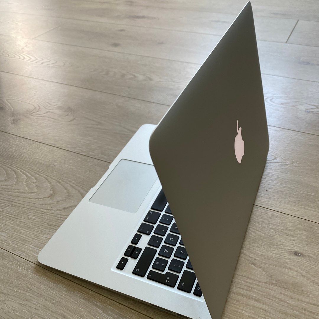 "MacBook air 256GB • Tise"