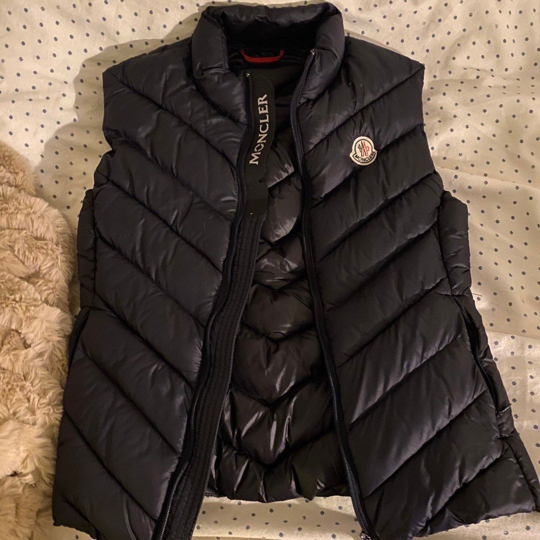Moncler vest • Tise
