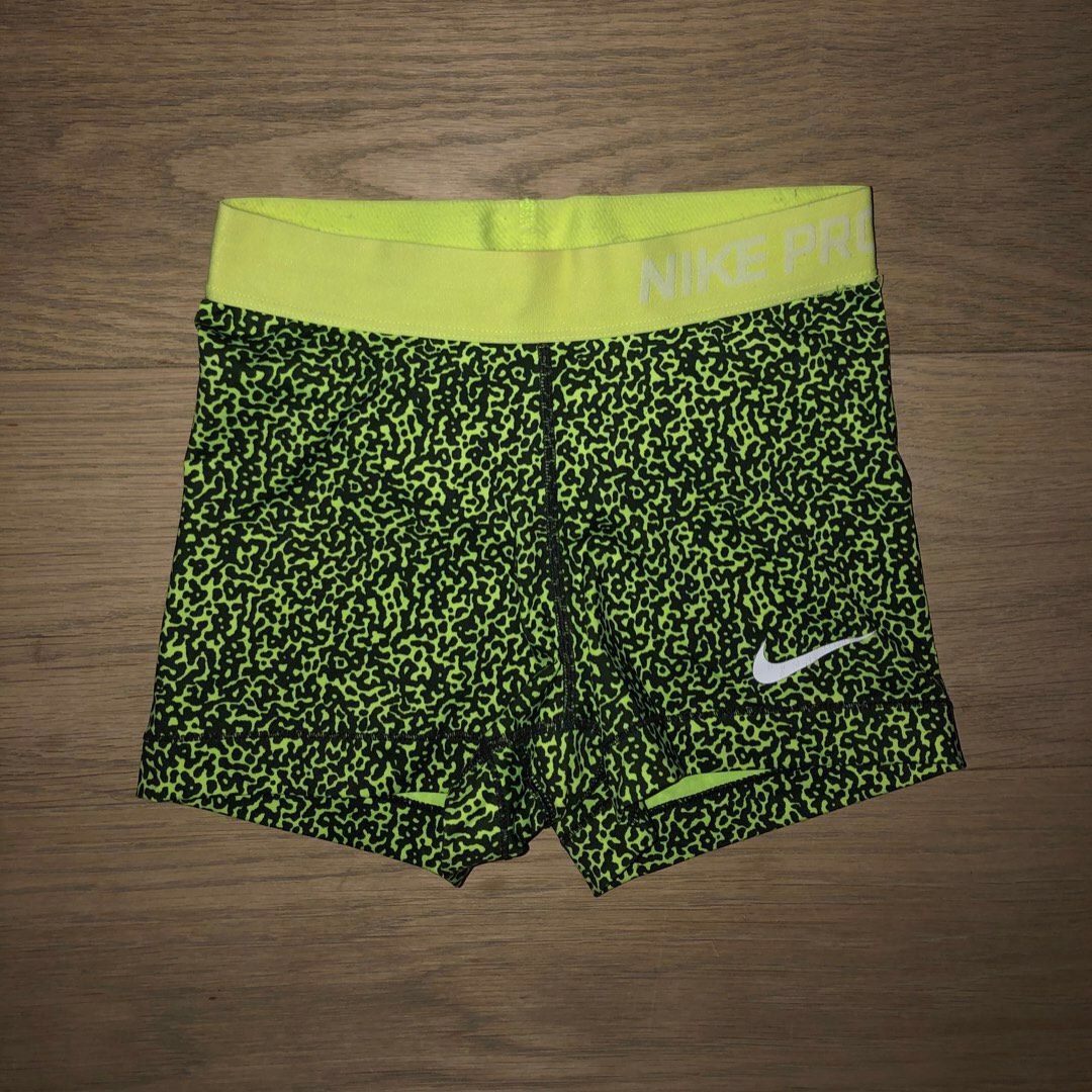 Nike Pro Shorts Xs • Tise