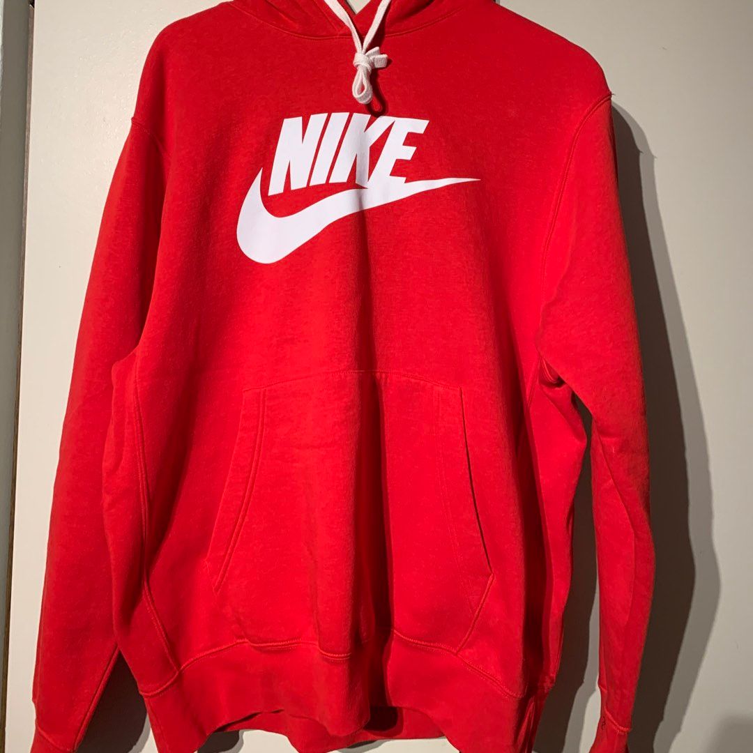 Nike Logo Hoodie • Tise