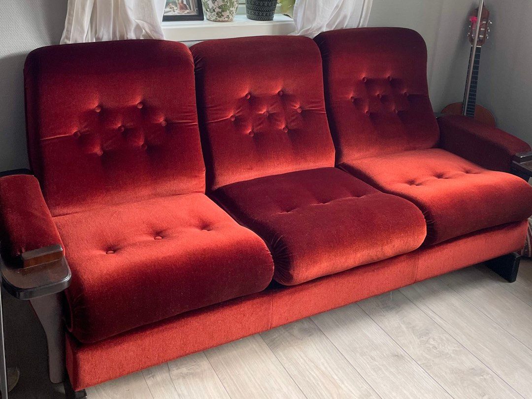 Velour sofa🍊 • Tise