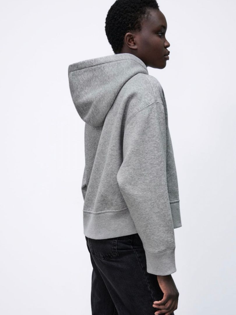 Zara hoodie • Tise