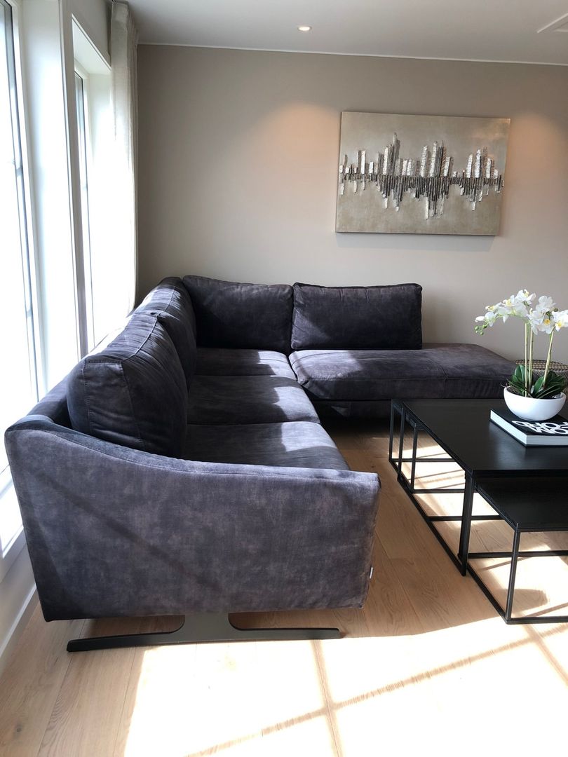 Sofa med sjeselong • Tise