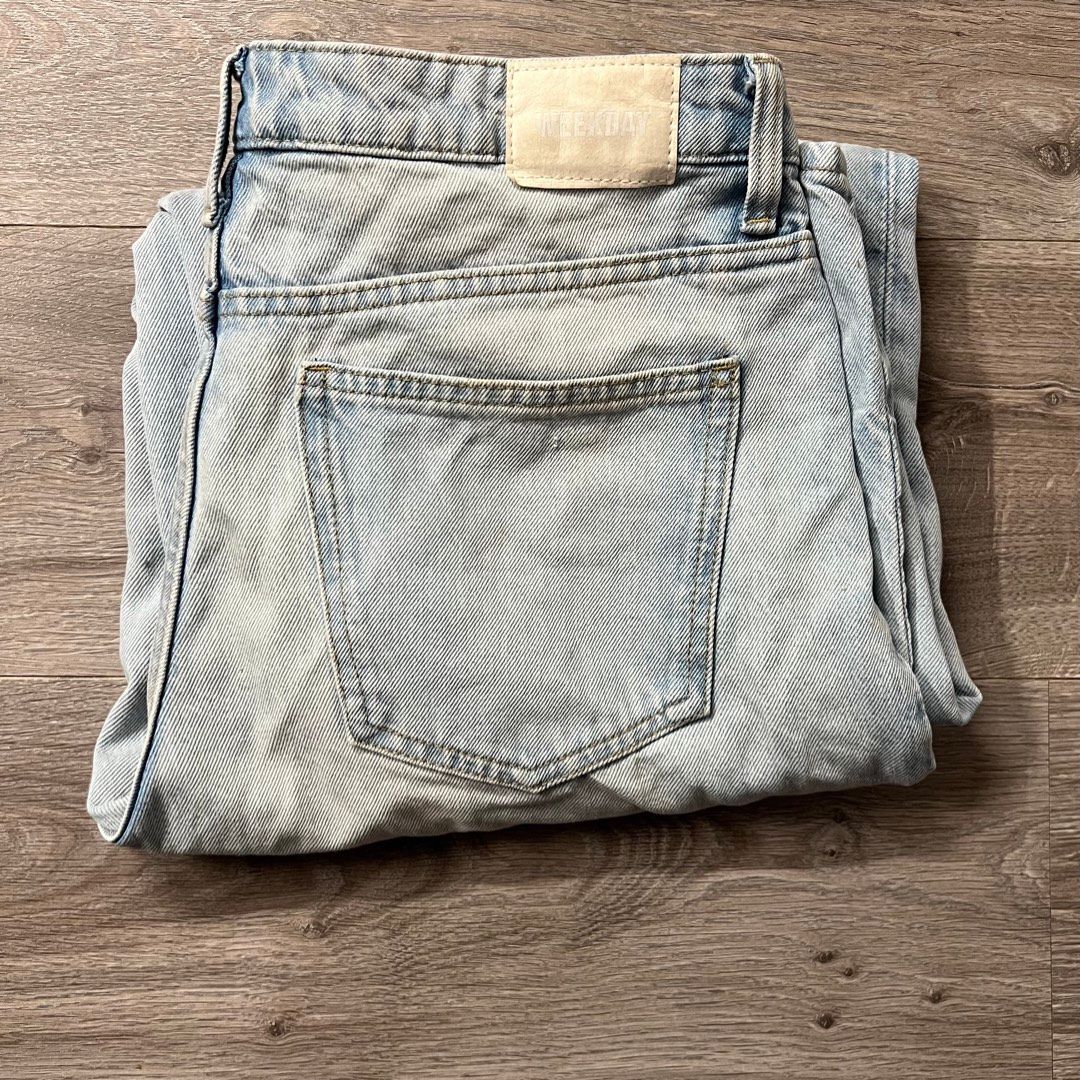 weekday baggy jeans • Tise