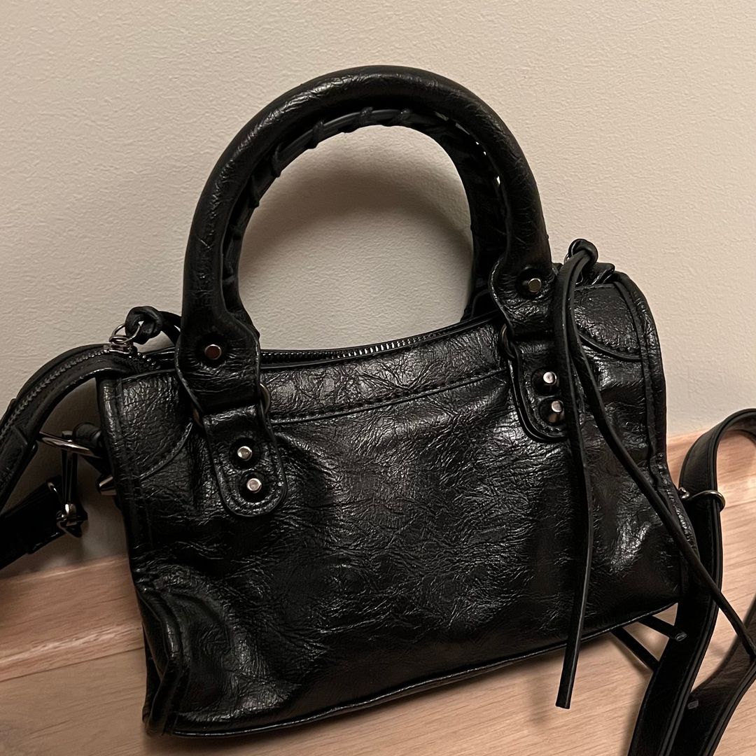 Balenciaga dupe • Tise