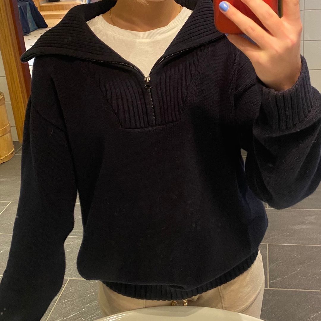 Zara half zip • Tise