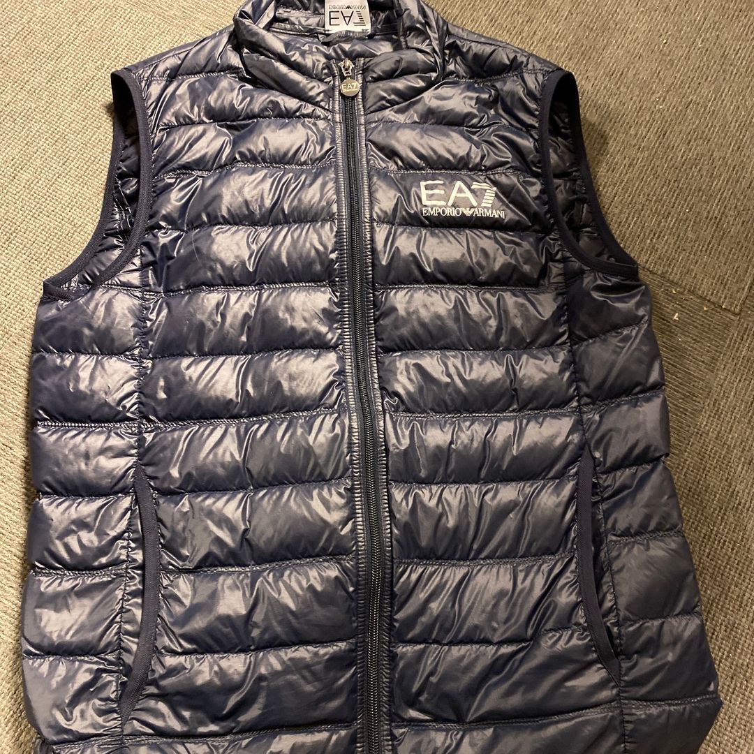 限定版 〔希少〕Armani gradation down vest ダウンベスト - www