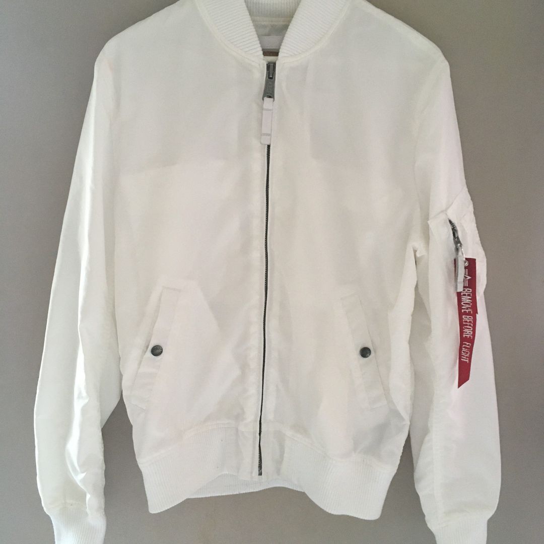 Alpha Industries • Tise