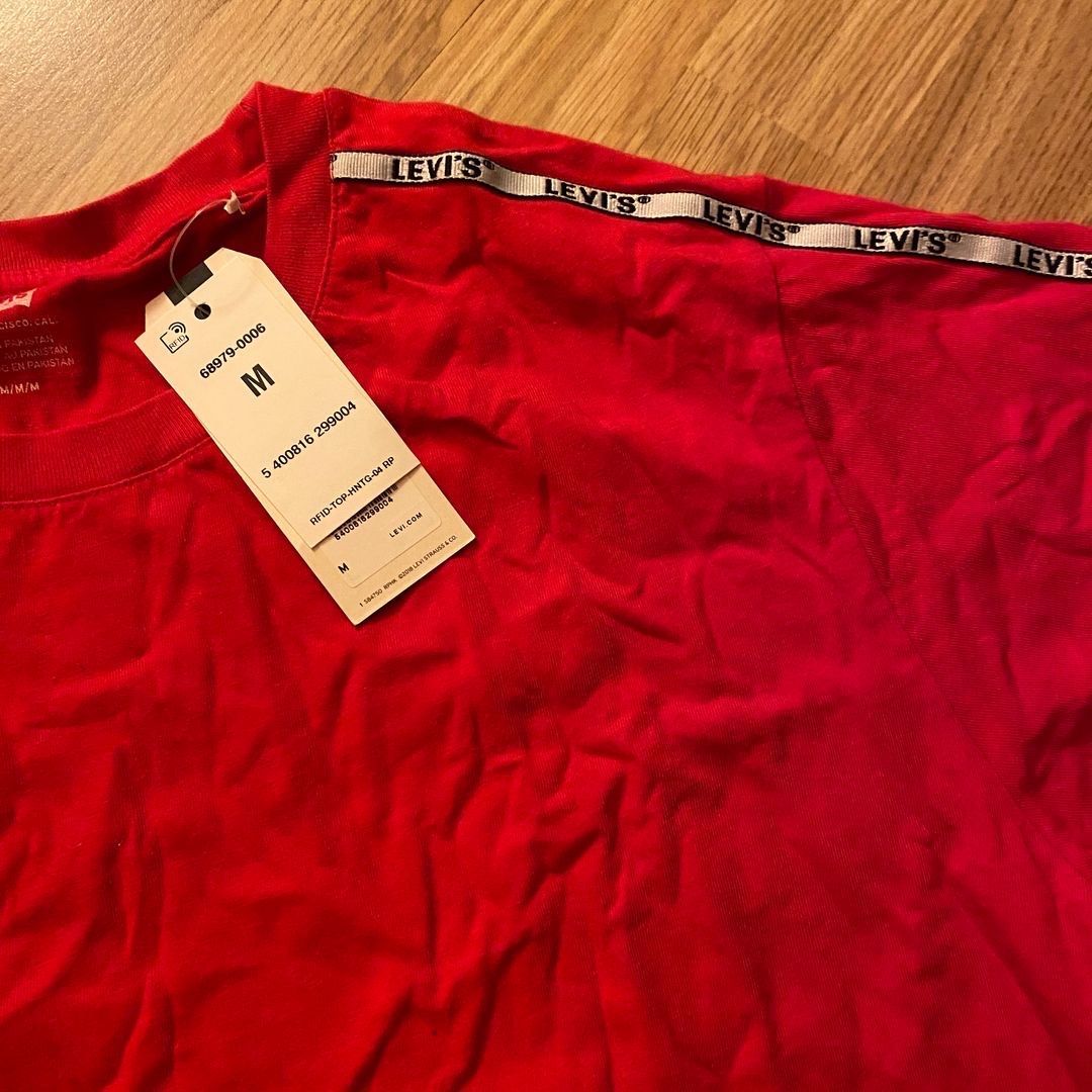 Levis topp • Tise