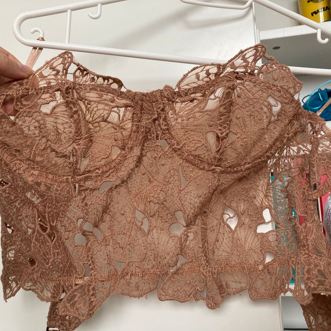 Zara lace bralette • Tise