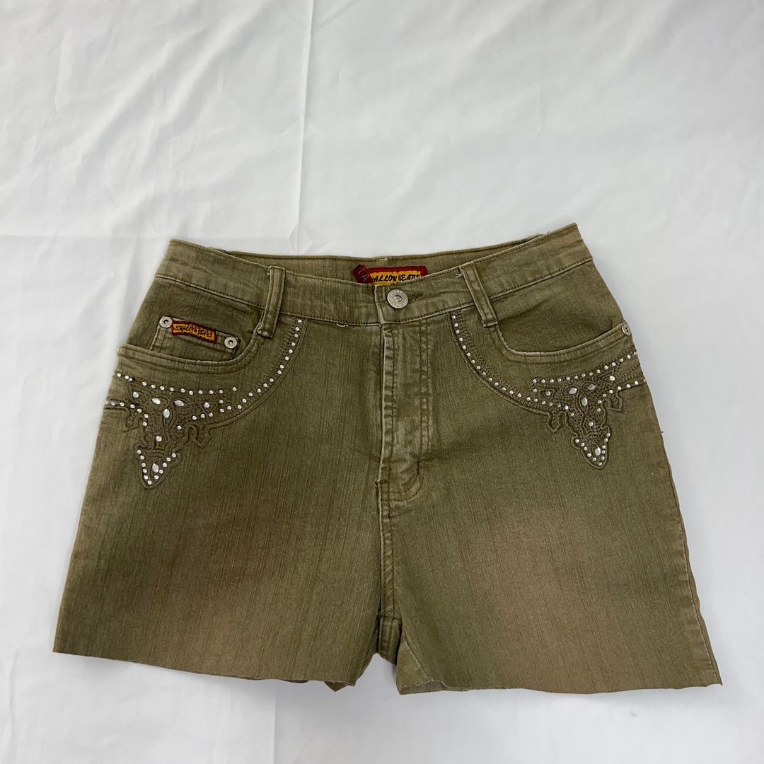 Y2k shorts • Tise