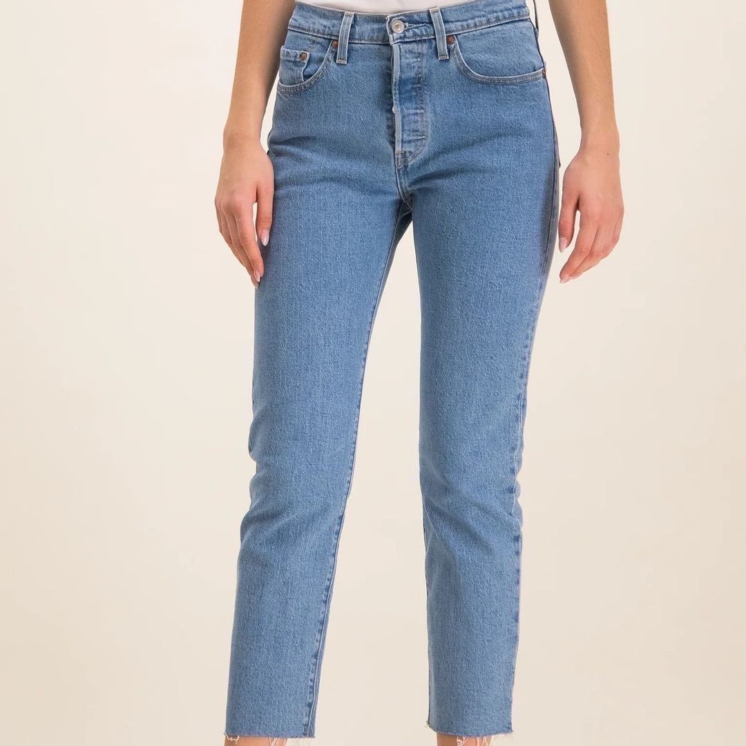 Levis 501 crop hot sale jeans tango beats