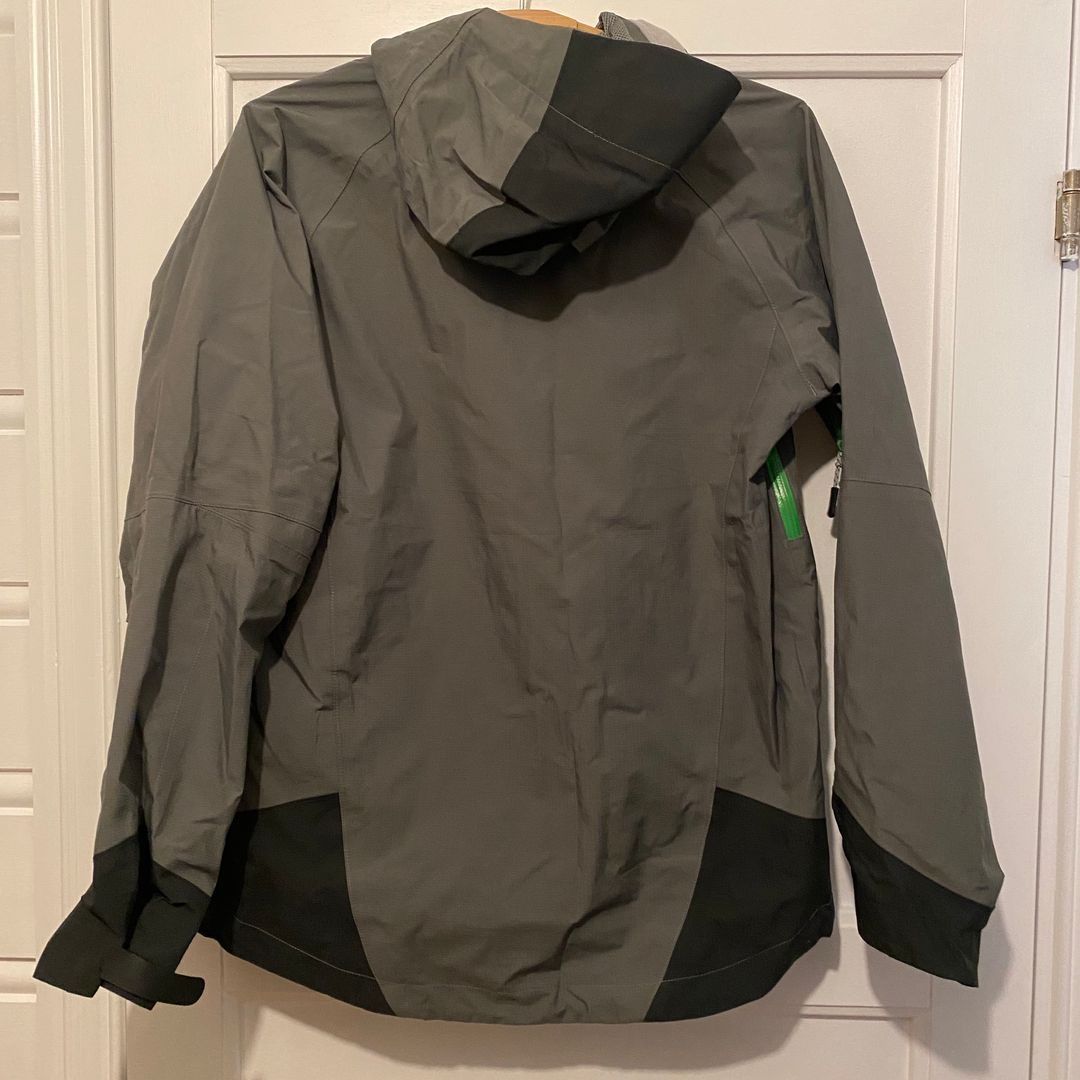 Missing link hotsell gore tex jacket