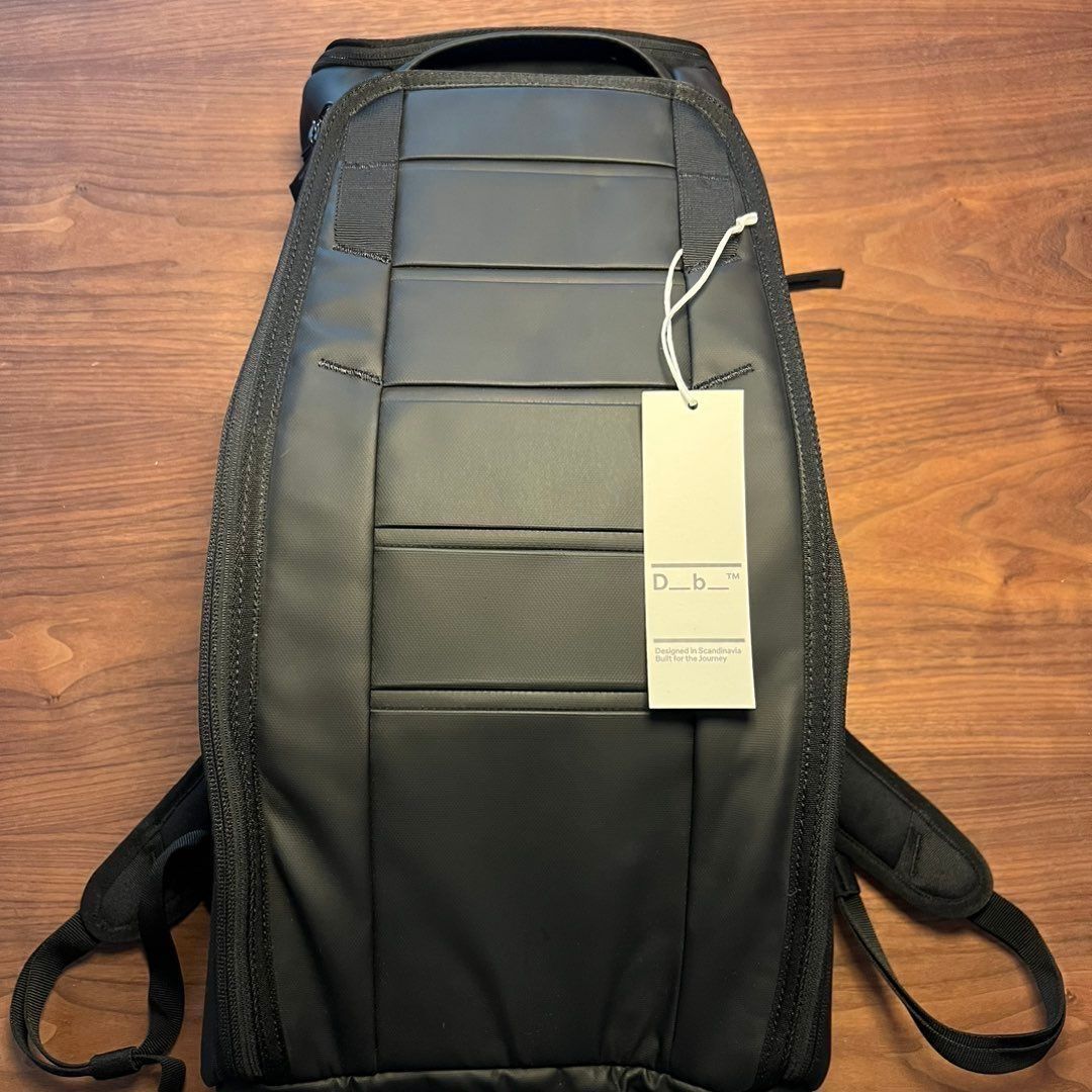 Douchebag Hugger 25L • Tise