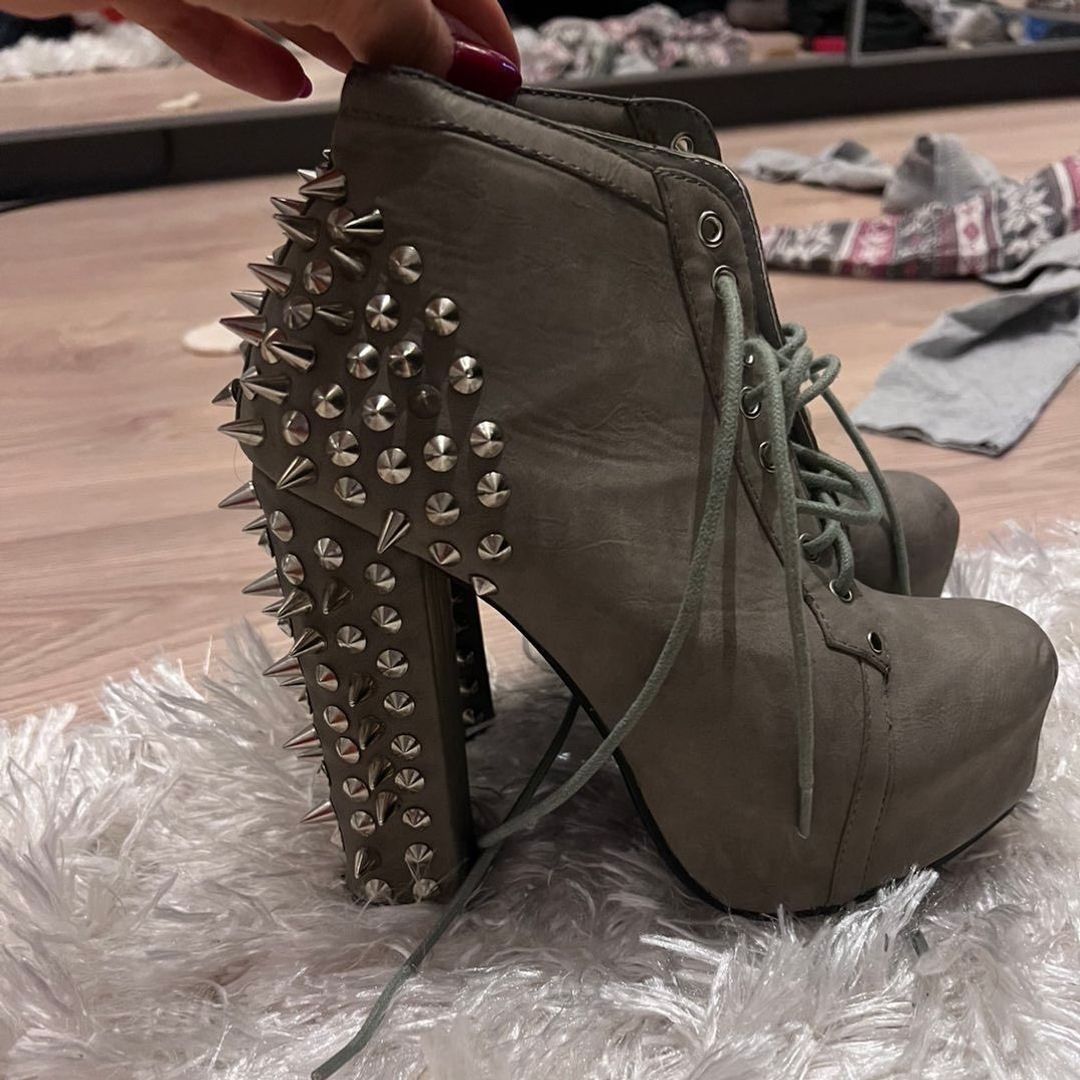Jeffrey campbell final 2025