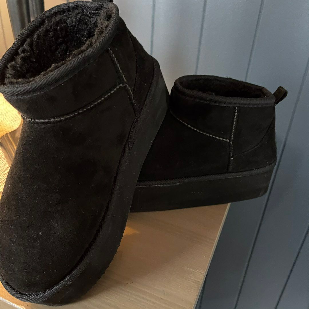 New yorker uggs best sale