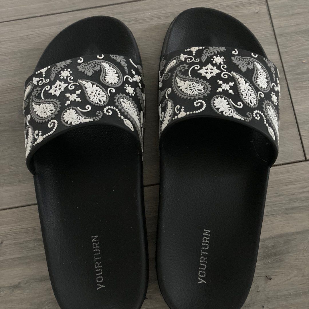Pier one slippers Tise