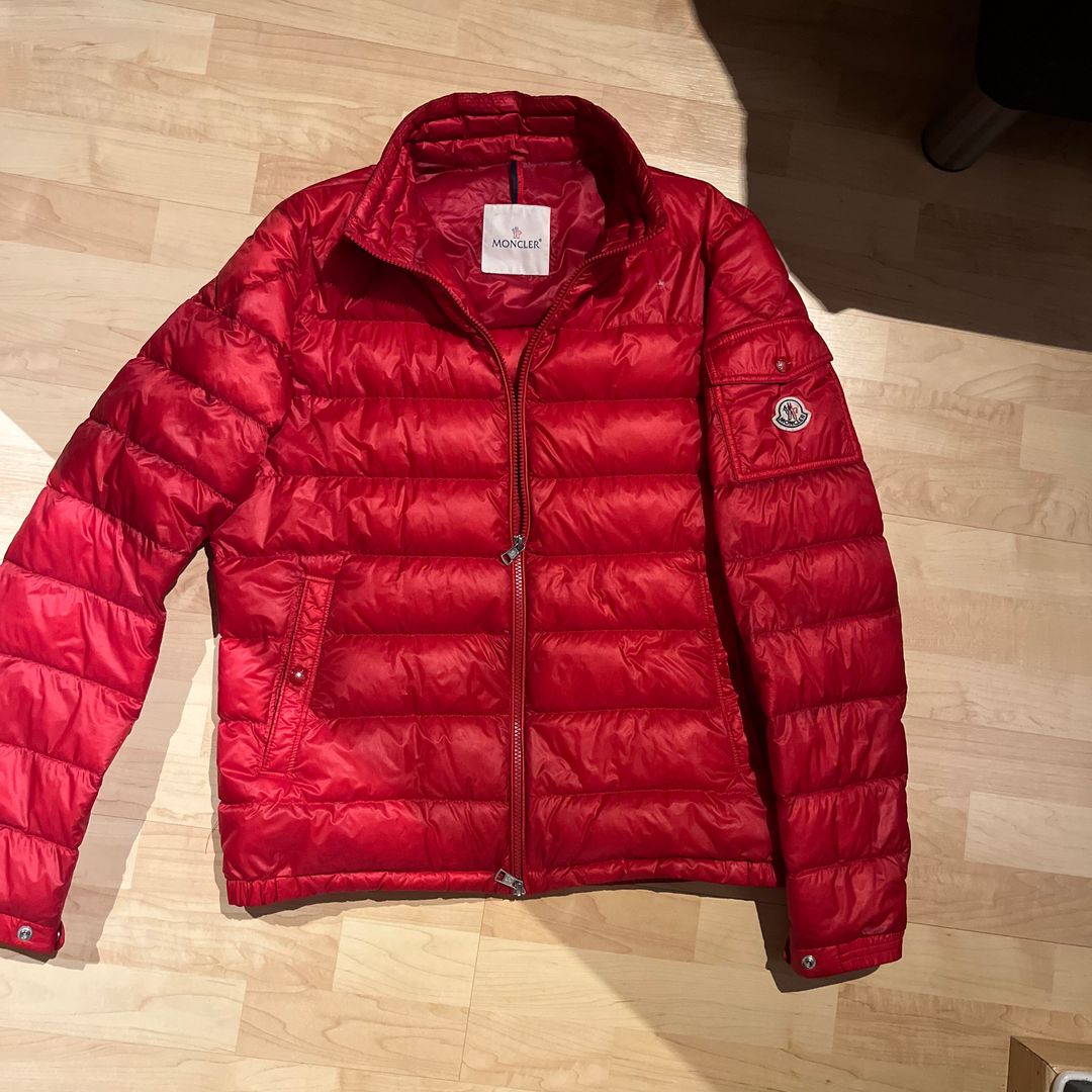 Moncler lambot Tise