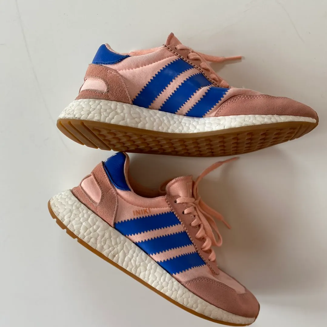 Iniki preto discount e rosa