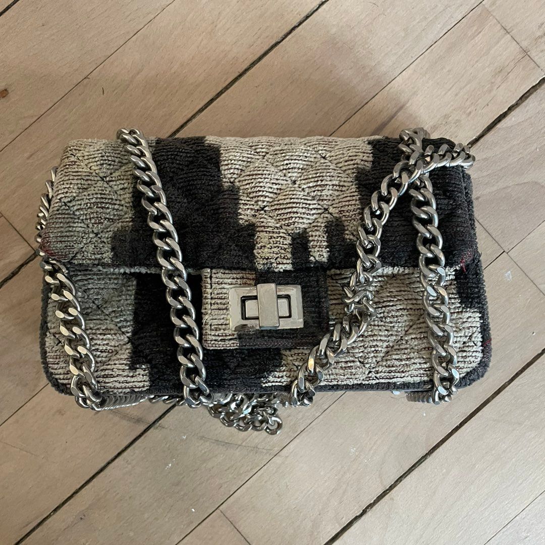 Rough studios tas sale hotsell