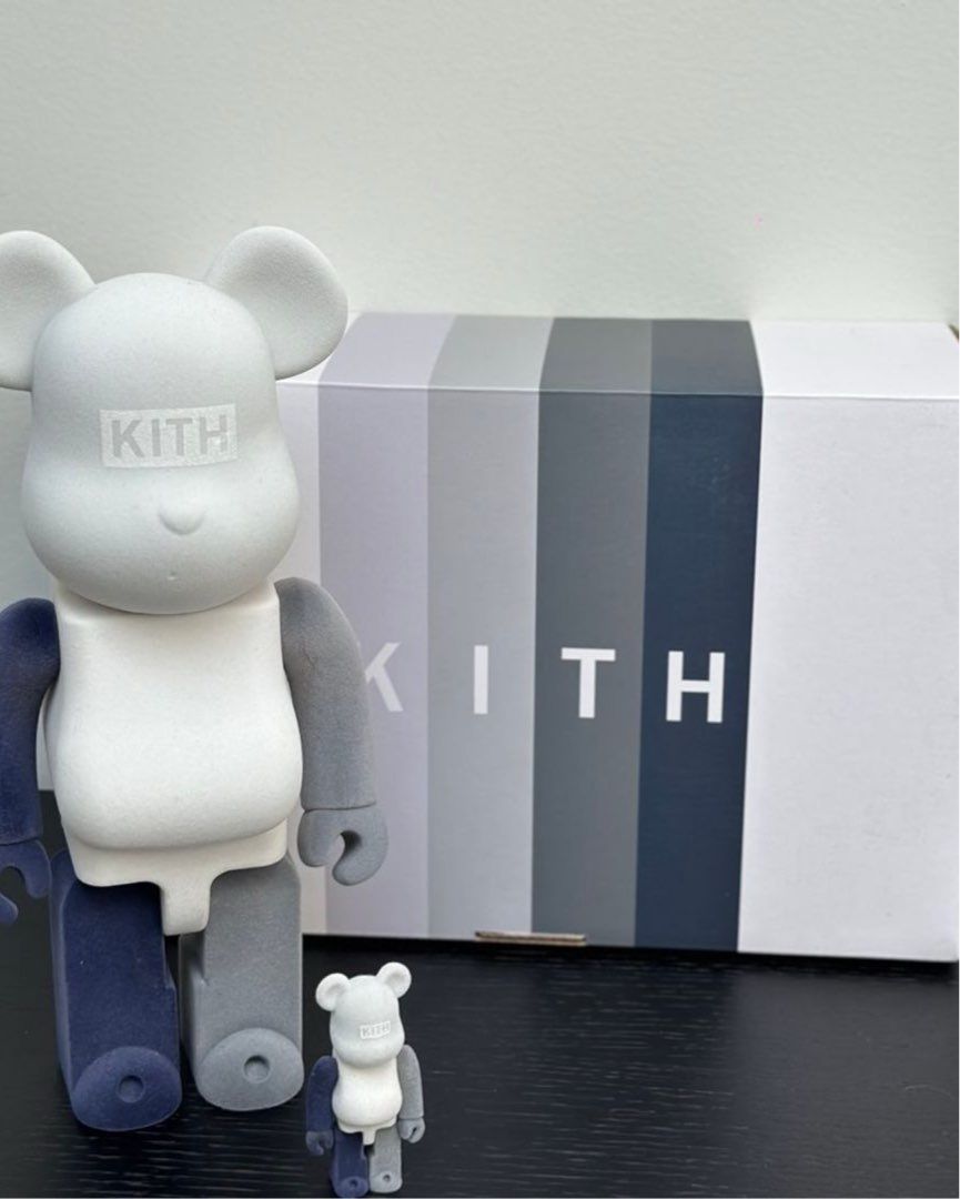 Kith BearBrick • Tise