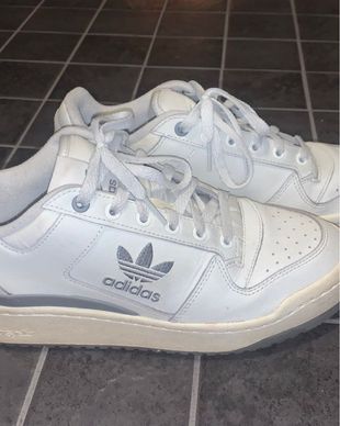 Adidas trainers Tise