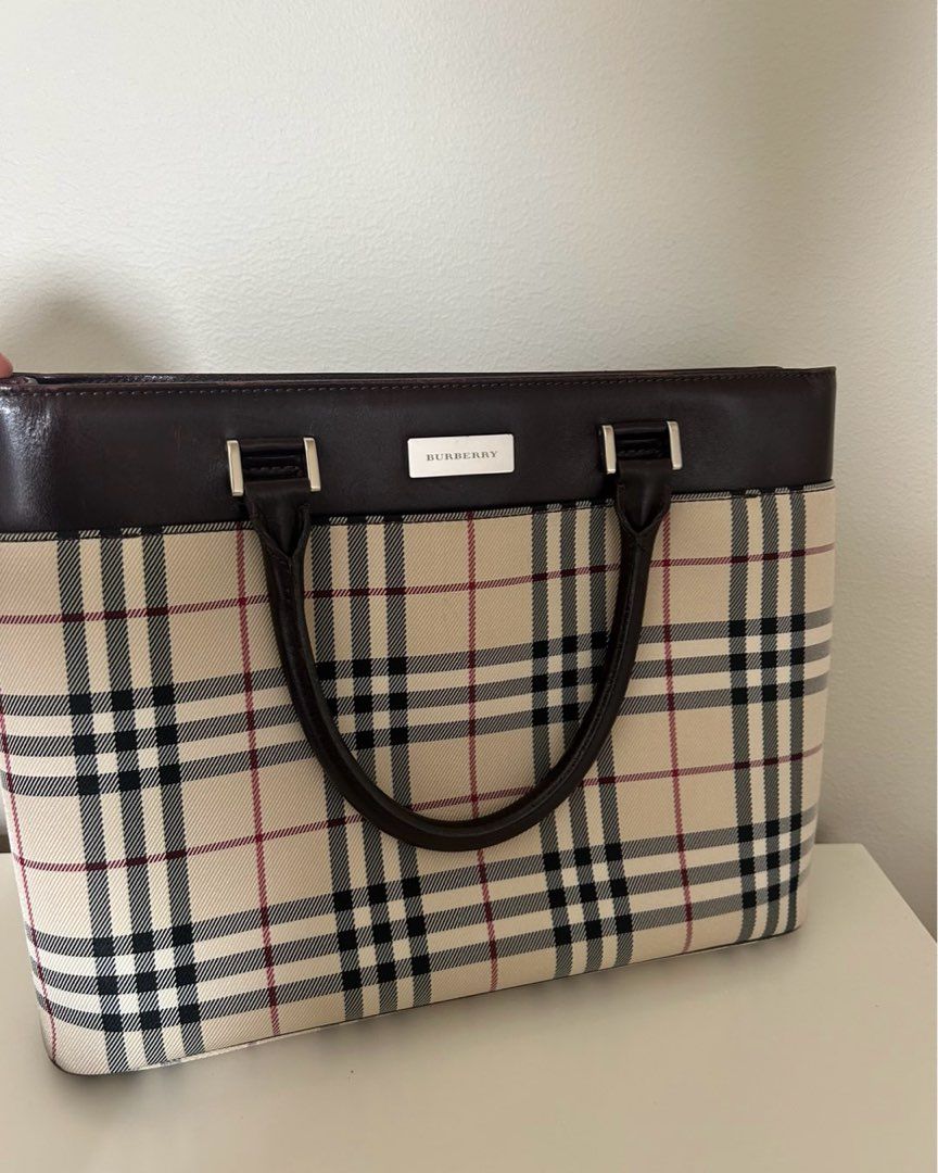 Burberry veske Tise