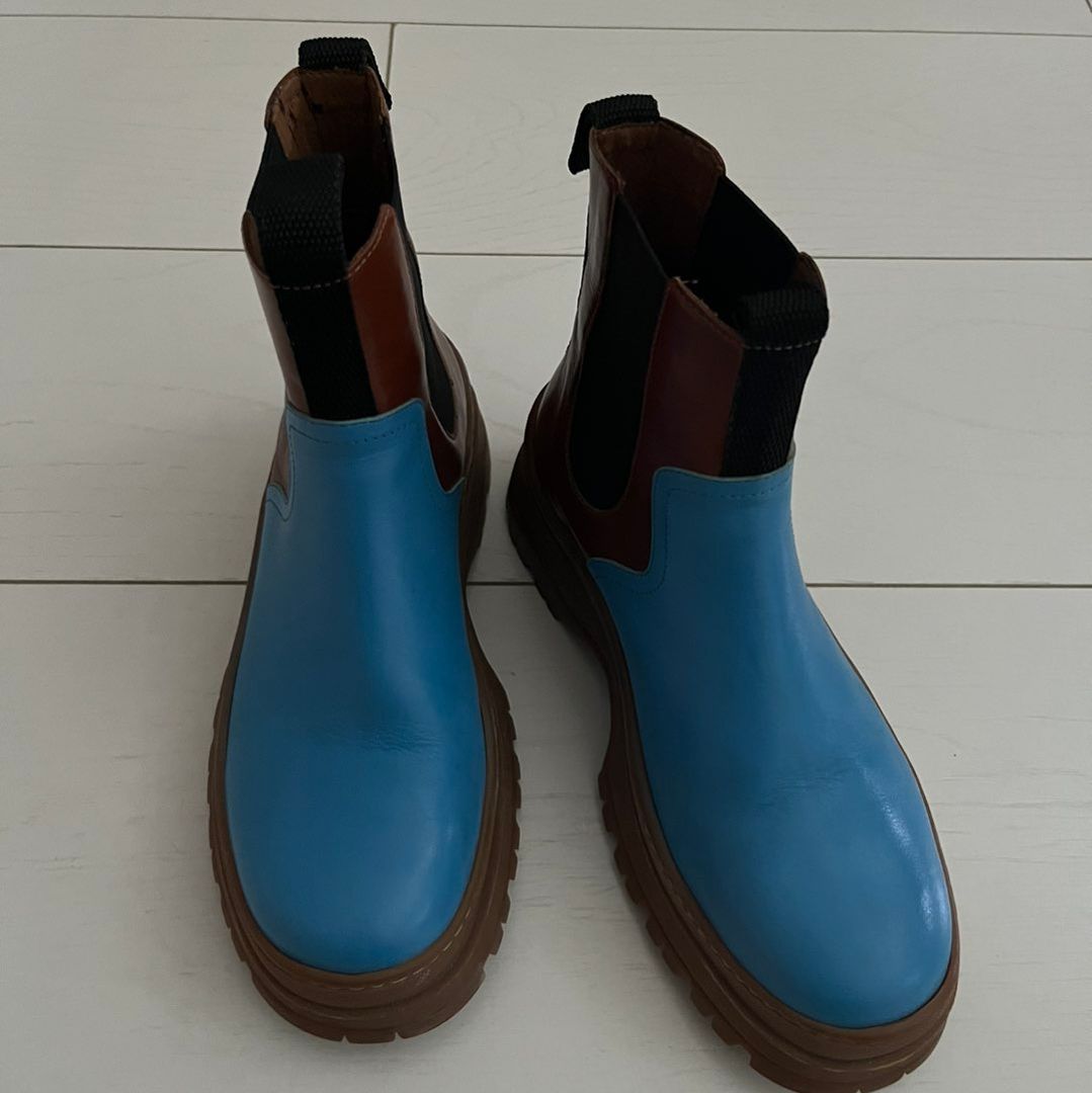 Marimekko boots store