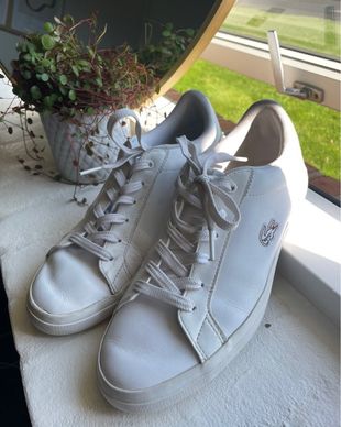 Lacoste hvide sneakers hotsell