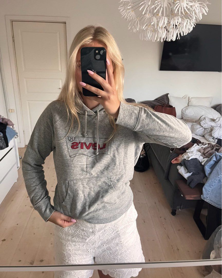 Levis hoodie Tise