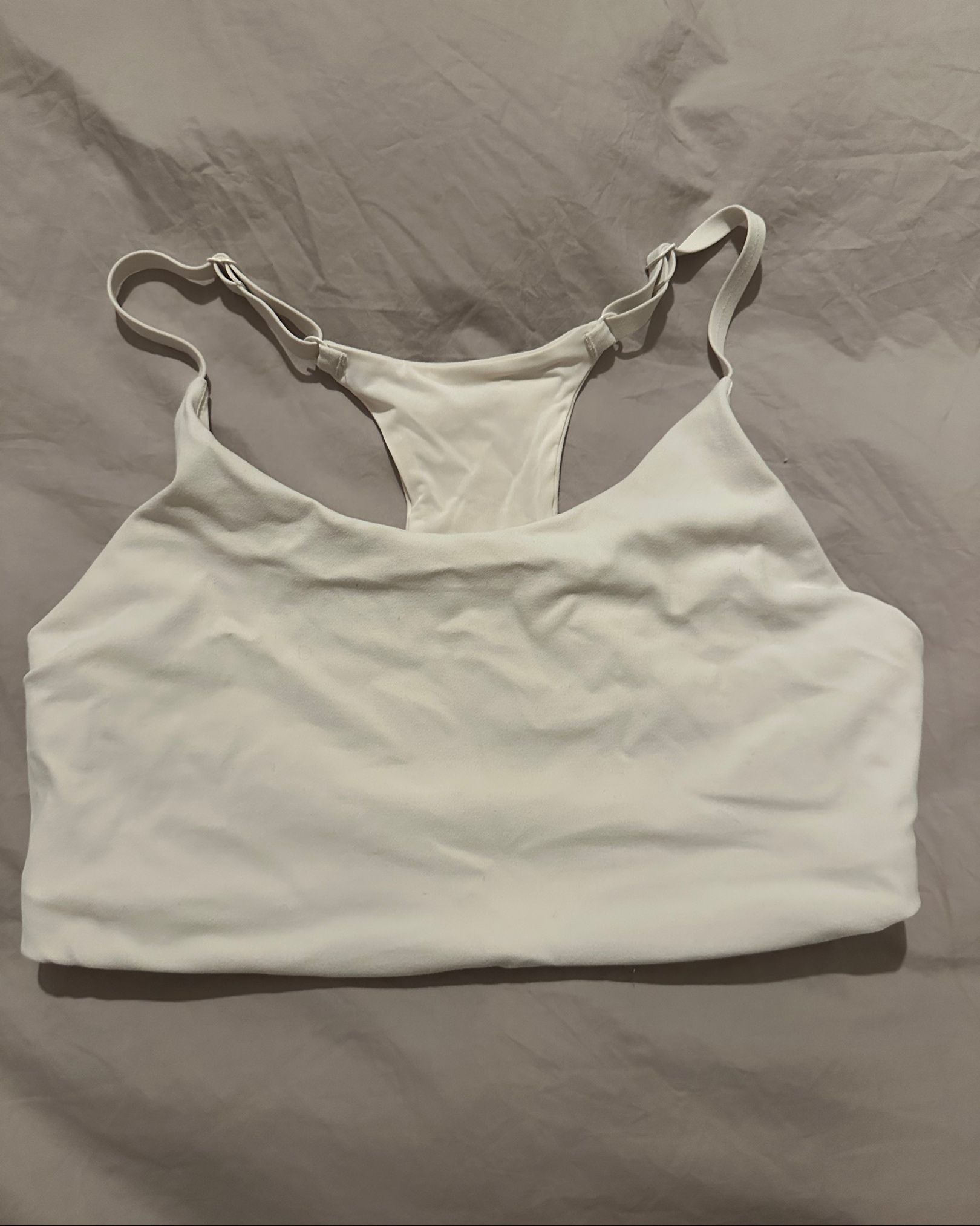 Sports bh h&m · Tise